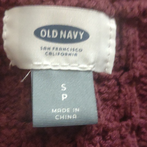 Old Navy sweater - Picture 2 of 2
